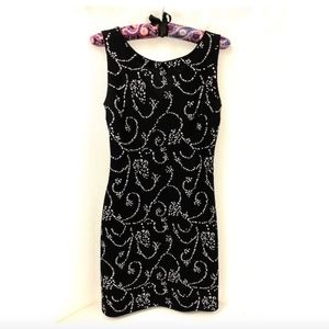St. John Black Sleeveless Dress Size 2